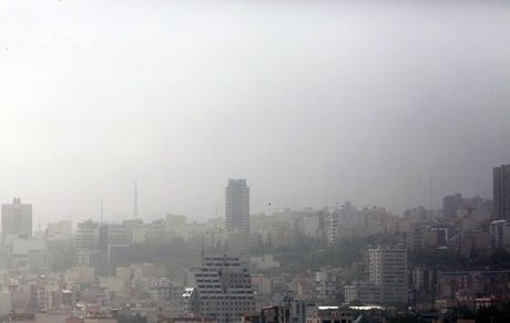 آلودگی هوا، پیش دبستانی ها و مدارس ابتدایی تهران را تعطیل کرد
