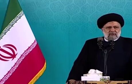 تمجید رئیس جمهور از تلاش مجاهدانه کادر درمان در دوران کرونا / تورم حتما باید مهار شود / به اندازه ۵۰ سال نیمه تمام در کشور است