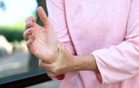 از هر دو زن و از هر چهار مرد بالای ۵۰ سال، یک نفر دچار شکستگی ناشی از پوکی استخوان می‌شود