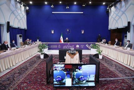تاکید بر نقش پررنگ مناطق آزاد تجاری و اقتصادی در اقتصاد و اشتغال / اقدامات عظیم دولت در مناطق آزاد طی ۸ سال گذشته /  توسعه راه آهن از اولویت های اصلی این دولت بوده است