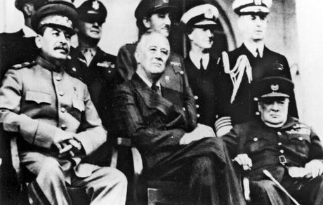 روسیه، اسناد کنفرانس ۱۹۴۳ تهران را از طبقه محرمانه خارج کرد