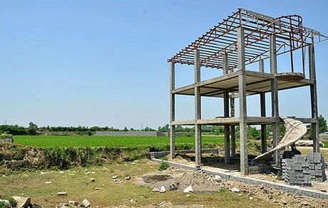 اراضی ملی، تبدیل به مسکن می‌شوند