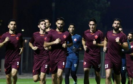 وعده رسول پناه عملی نشد/ پرسپولیسی ها بدون پاداش فقط با ۳۰۰ دلار پول توجیبی در قطر
