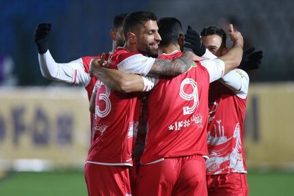 هوادار برای دومین بازی متوالی پنج گل خورد / پرسپولیس با یک برد پرگل به تعطیلات رفت