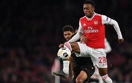 شکست ترابزون در شب نیمکت‌نشینی حسینی/ برتری دشوار آرسنال در خانه