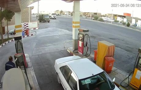 فیلم حادثه واژگونی اتوبوس حامل سرباز معلم‌ها در دهشیر