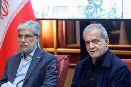 رئیس جمهور: گسترش جنگ به نفع هیچ کس نیست / برای تمام مشکلات کشور، راه حل وجود دارد