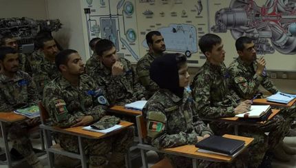 آمریکا صدها خلبان افغان را از تاجیکستان خارج کرد