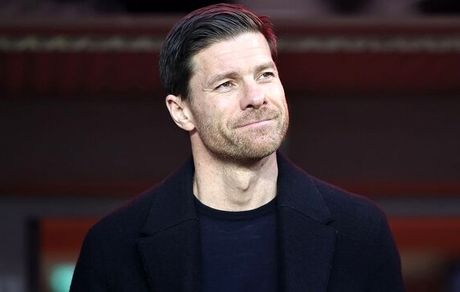 ژابی آلونسو شایعات جایگزینی کلوپ را رد کرد