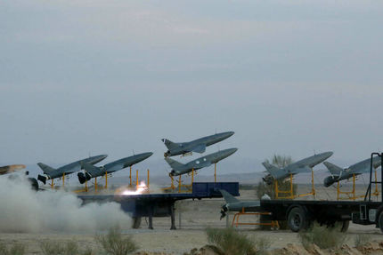 حمله پهپادی ارتش به ایستگاه های رادار و محل استقرار نیروهای آمریکا در امارات 