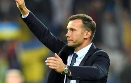 شوچنکو احتمال حضورش روی نیمکت سرمربیگری میلان را رد کرد