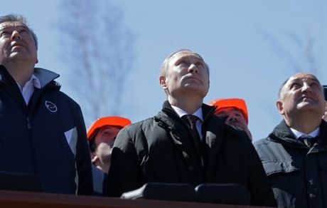 پوتین: توسعه نیروی فضایی آمریکا تهدیدی برای روسیه است
