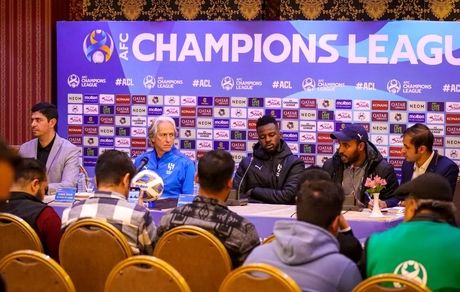 سرمربی الهلال: از لحاظ ذهنی آماده نبرد با سپاهان هستیم