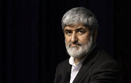 انتقاد علی مطهری از تعطیلی ۱۵ خرداد: امام خمینی نگفت تعطیل باشد