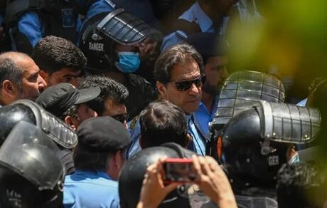 عمران خان با وثیقه آزاد شد