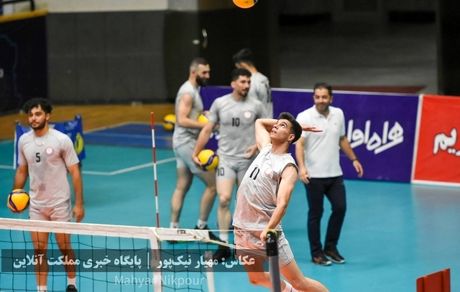 آغاز تمرینات تیم والیبال شهرداری ارومیه برای فصل لیگ برتر ۱۴۰۳