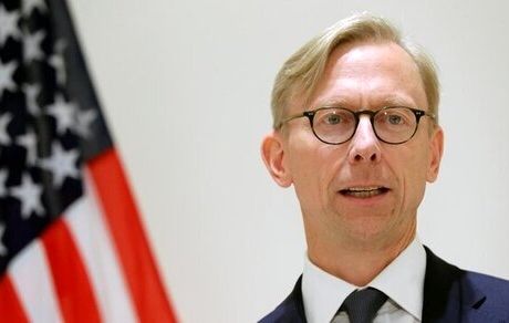 
هوک: ایران باید بین مذاکره با ترامپ یا فروپاشی اقتصادی یکی را انتخاب کند
