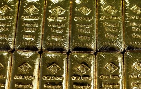 قیمت طلا بالا رفت
