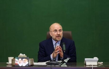 بانک‌ها باید با اصلاح فرایندها، رضایت مردم را جلب کنند