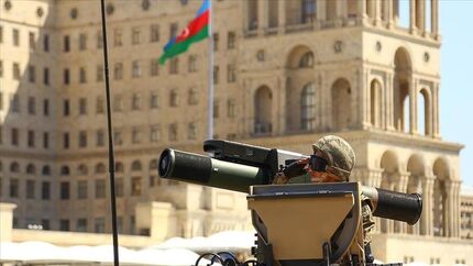 جشن جمهوری آذربایجان به مناسبت ۱۱۳امین سالگرد تاسیس ارتش این کشور