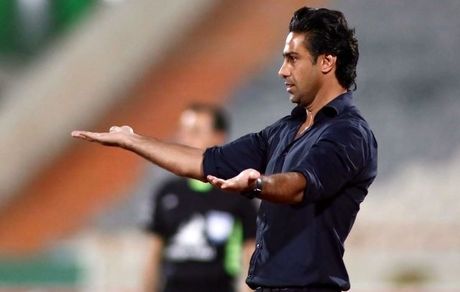 روشن: فرهاد مجیدی مگر قرارداد نداشت؛ چرا استقلال را رها کرد؟