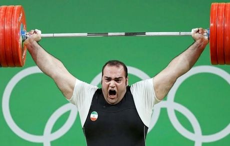 
بهداد سلیمی: علی حسینی به تعهدش در لیگ توجه نکرد/ اولویتم برای مربیگری کشور خودم است
