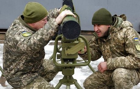 آمریکا به اوکراین تسلیحات نظامی فرستاد / آلمان فعلا دست نگه داشته است