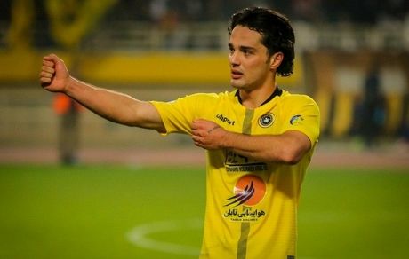 
بازگشت بازیکنان کرونایی سپاهان به تمرینات
