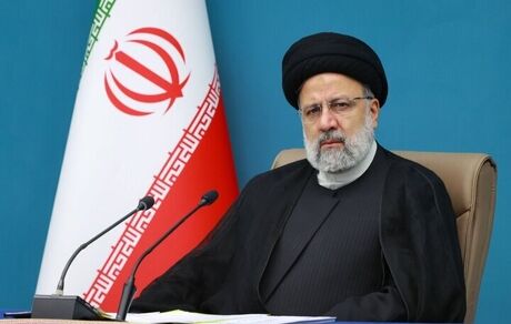 رییس جمهور برای شرکت در اجلاسیه جامعه مدرسین حوزه علمیه قم وارد این شهر شد