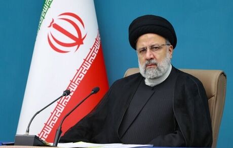 رییس جمهور برای شرکت در اجلاسیه جامعه مدرسین حوزه علمیه قم وارد این شهر شد