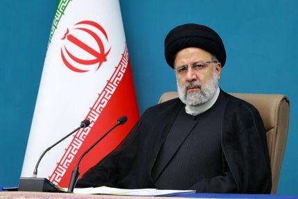 رییس جمهور برای شرکت در اجلاسیه جامعه مدرسین حوزه علمیه قم وارد این شهر شد