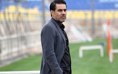 پیروانی: داور بازی ما با استقلال باید ایرانی باشد