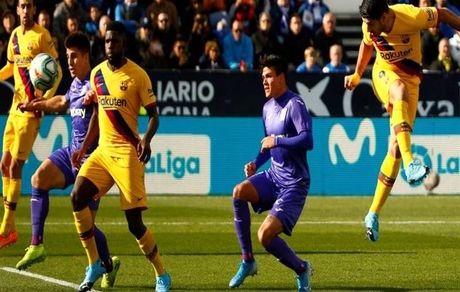 بارسلونا دست پر خانه لگانس را ترک کرد