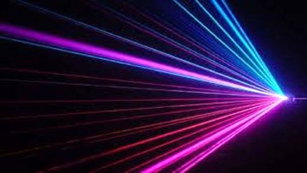 ساخت کوچکترین نانولیزر جهان