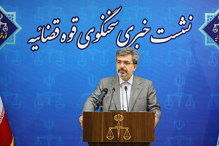 اخذ "استفساریه" از مجلس درباره نحوه محاسبه "امتیاز" در آزمون وکالت