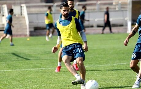 بازیکن پرسپولیس، تیم ملی را ترک و به تهران بازگشت