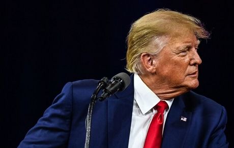 ادعای عجیب یک مجری: ترامپ را ترور کنید