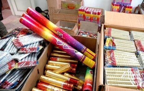 کشف ۱۰۲ هزار عدد موادمحترقه در استان قزوین