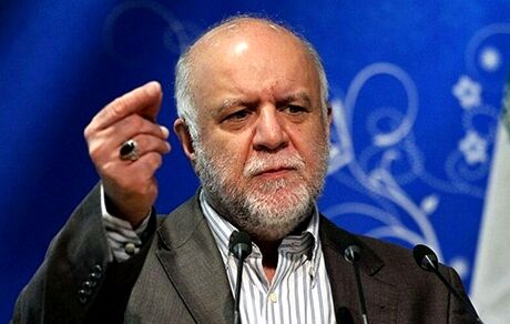 
زنگنه: ارز بیش از ٩۵ درصد پتروشیمی‌ها به کشور بازمی‌گردد/ تنها چند شرکت بازی در می‌آورند
