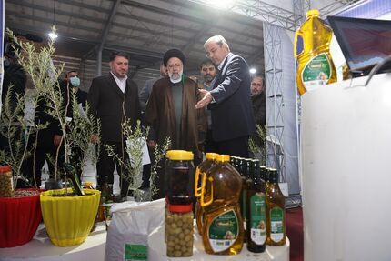 بازدید رئیسی از کارخانه‌های احیا شده و اولین نمایشگاه احیاگران واحدهای اقتصادی در یزد
