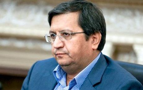 همتی: بانک مرکزی فشار زیادی را از تحریم تحمل می‌کند/ تغییر ساختار به صلاح کشور نیست
