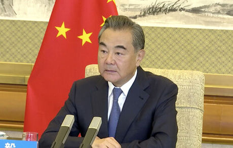 وانگ یی: آمریکا به دنبال تنش زایی در دریای جنوبی چین است