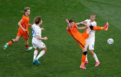 یورو ۲۰۲۰ : جمهوری چک، هلند را حذف کرد
