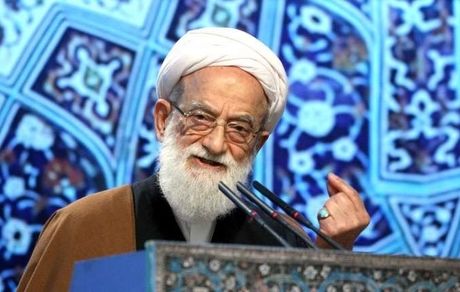  آیت‌الله امامی‌کاشانی: دنیای استکبار برای فرهنگ و سیاست ملت ایران برنامه‌ریزی کرده است/مسئولان با قاچاق مقابله کنند 