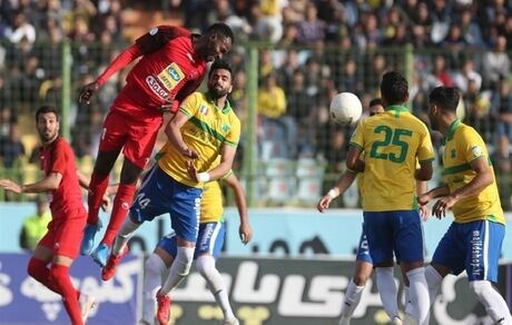 پرواز پرسپولیسی‌ها به تأخیر افتاد
