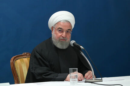 روحانی: در داستان سقوط هواپیمای اوکراینی فقط یک فرد نمی‌تواند مقصر باشد/ مسأله با صداقت برای مردم بیان شود