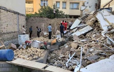 یک ساختمان دو طبقه این بار در اصفهان ریزش کرد