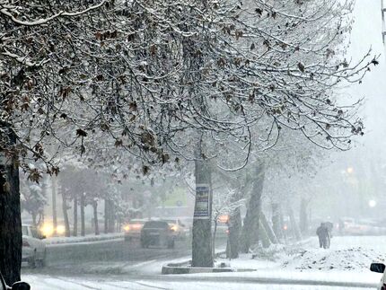با آغاز بهمن، ارومیه سفیدپوش شد