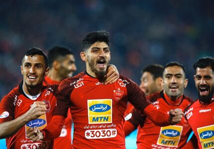 پرسپولیس به سپاهان و یک قدمی استقلال رسید