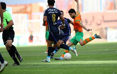 لیگ برتر فوتبال: سپاهان و مس رفسنجان با نتایج مشابه حریفانشان را شکست دادند